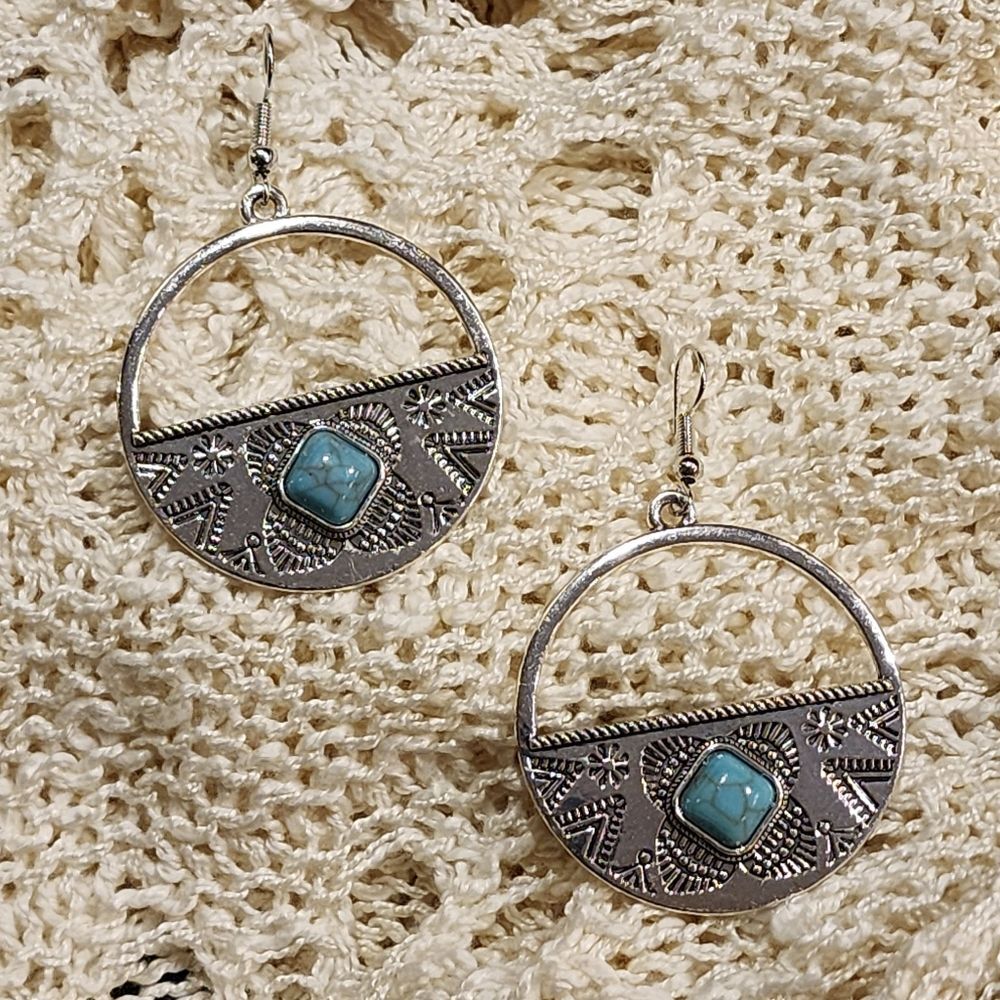 NEW Silver Toned and Faux Turquoise Round Boho Pattern Earrings